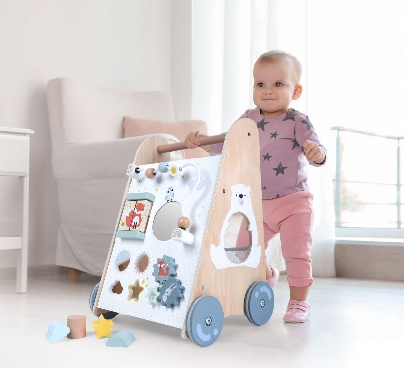 Medinė stumiama vaikštynė – ekologiškas medinis žaislas iš ekozaislai.lt