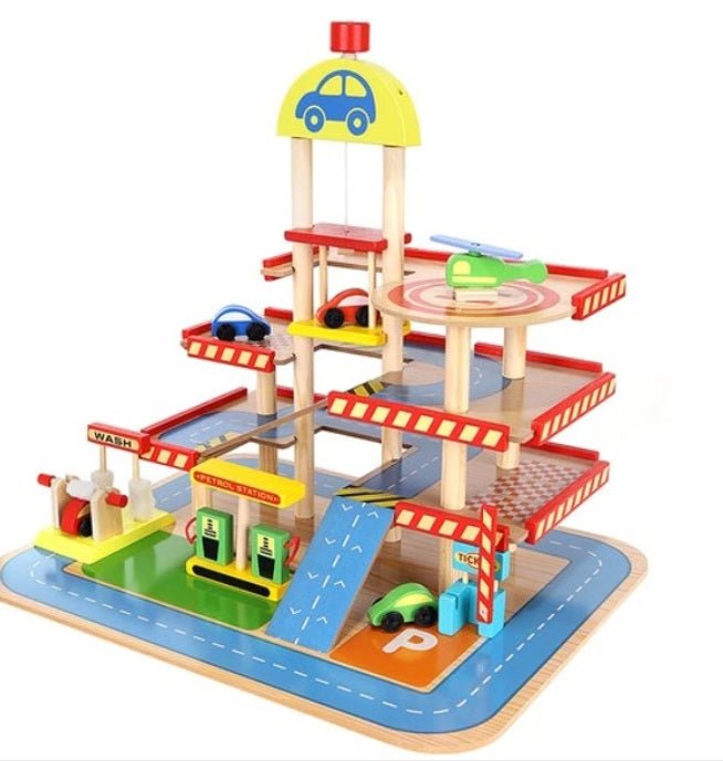 Medinis garažas su liftu KRUZZEL | Medinis lavinamasis žaislas – ekologiškas medinis žaislas iš ekozaislai.lt